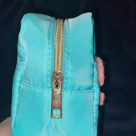 Makeup or beauty bag for travel or everyday use! - Picture 4 of 6